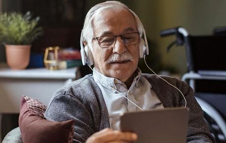 سالخوردگان دانمارکی رکورددار استفاده از اینترنت