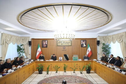 اولین جلسه هیات دولت به ریاست مخبر برگزار شد