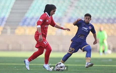 لیگ برتر فوتبال بانوان: پرسپولیس باز هم باخت / خاتون بم همچنان می‌برد