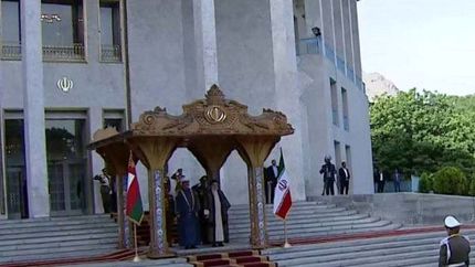 استقبال رسمی رئیس جمهور از سلطان عمان