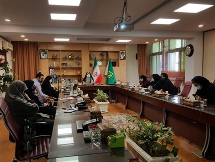 با تصویب قانون:  امکان برداشت "مادر" از حساب بانکی که خود برای فرزندش افتتاح کرده فراهم شد