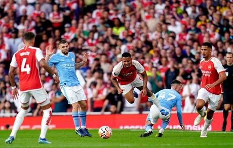 بازی بزرگ لیگ برتر را آرسنال از تیم گواردیولا برد