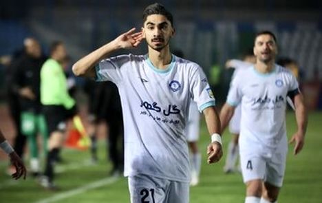 مهاجم جوان تیم گل گهر سیرجان جایگزین بازیکن فولاد خوزستان در تیم ملی شد