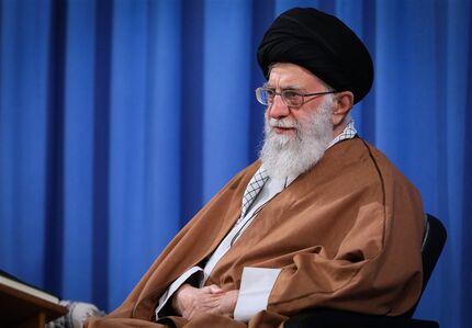 رهبر انقلاب خطاب به داوطلبان نمایندگی مجلس: اگر توان مدیریت ندارید مسئولیت نپذیرید