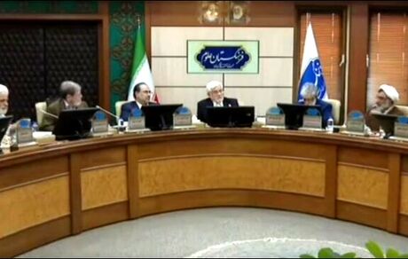 نگاه دولت وفاق ملی به فرهنگستان‌ها نگاه راهبردی علمی برای کشور است