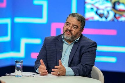 نباید در فناوری‌های حساس امنیتی به خارج متکی باشیم