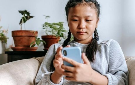 چین، استفاده از فضای مجازی را برای کودکان محدود کرد
