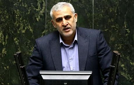 محمودوند: گرانی خودرو به جایی رسیده که رهبری شخصاً تذکر می‌دهند