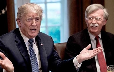 ترامپ: اگر حرف بولتون را گوش کرده بودم امروز در جنگ جهانی ششم بودیم!