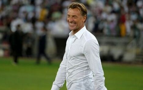 سرمربی تیم ملی عربستان در آستانه برکناری