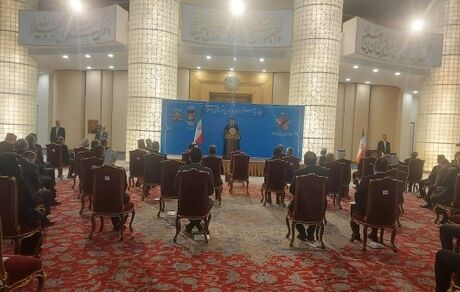 دست همکاری همه همسایگان و کشورهای اسلامی را به گرمی می‌فشاریم