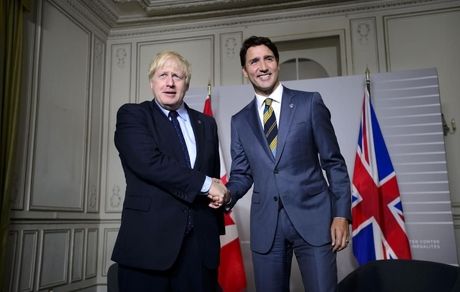 سران انگلیس و کانادا آخرین وضعیت افغانستان را مورد بررسی قرار دادند.