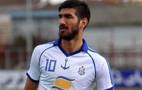 رقابت استقلال و پرسپولیس برای جذب ستاره پیکان
