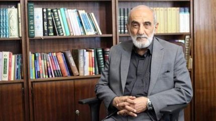 درخواست حسین شریعتمداری از ترامپ: نقش میمون‌ها را بازی می‌کنی، بازهم نارگیل بینداز!