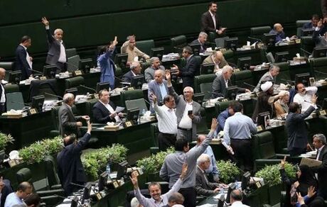 انجمن‌های اسلامی دانشجویان مستقل: نمایندگان به شعارهای انتخاباتی خود درباره شفافیت آرا وفادار باشند