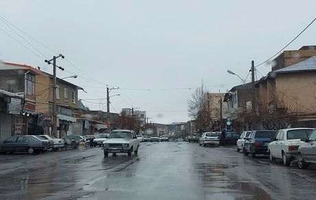برق این شهر بدلیل صاعقه قطع شد
