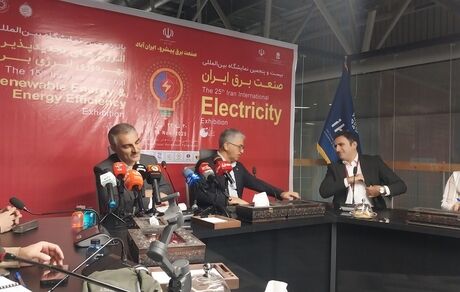 حدود ۷۰۰۰ مگاوات نیروگاه فرسوده داریم
