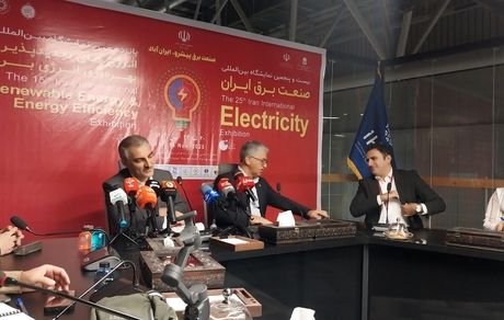 حدود ۷۰۰۰ مگاوات نیروگاه فرسوده داریم