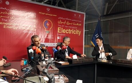 حدود ۷۰۰۰ مگاوات نیروگاه فرسوده داریم