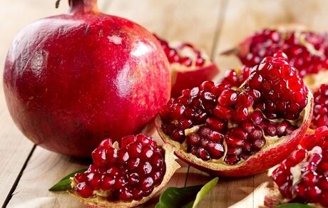 برداشت ۷ تن انار در هر هکتار از باغات ارزوییه