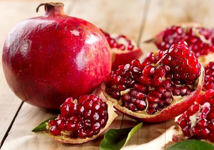 برداشت ۷ تن انار در هر هکتار از باغات ارزوییه