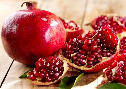 برداشت ۷ تن انار در هر هکتار از باغات ارزوییه