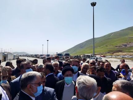بازدید رئیس جمهور از پایانه مرزی و گمرک تمرچین
