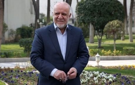  زنگنه: عملکرد دولت عالی بود/ بیش از 100 میلیارد دلار نفت نفروختیم