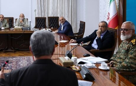 رئیس جمهور: با نظام اداری کند و ذهن‌های بسته نمی‌توان به اهداف موردنظر دست یافت