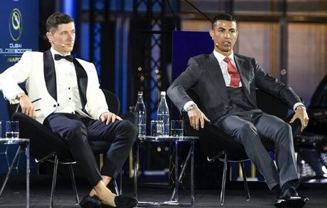 پیشنهاد به مونیخی‌ها: کریس رونالدو را جایگزین لواندوفسکی کنید