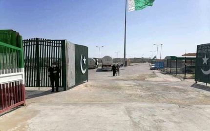 ممنوعیت ورود مسافر پاکستانی از پایانه میرجاوه