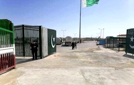 ممنوعیت ورود مسافر پاکستانی از پایانه میرجاوه