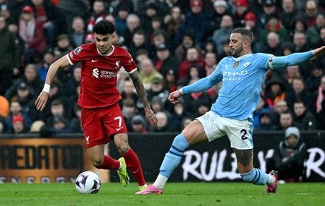 نبرد قهرمانی لیورپول کلوپ و منچسترسیتی پپ مساوی شد / آرسنال آرتتا خوشحال از مساوی