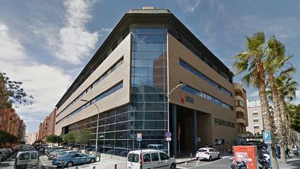 اخراج کارمند بخاطر زود رفتن به سر کار