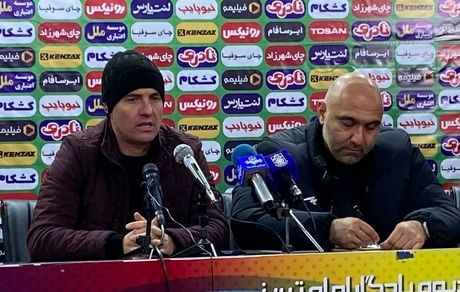 سرمربی پرسپولیس: باید از یک یار بیشتر استفاده می‌کردیم / از حذف شدن ناراحتیم
