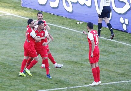 تساوی جذاب استقلال و پرسپولیس در دربی
