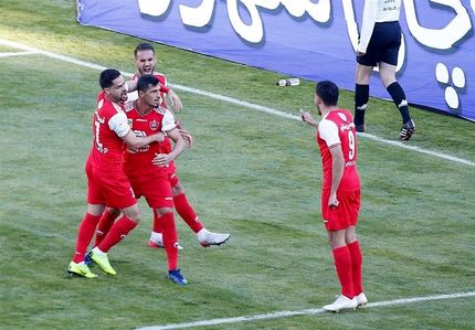 تساوی جذاب استقلال و پرسپولیس در دربی