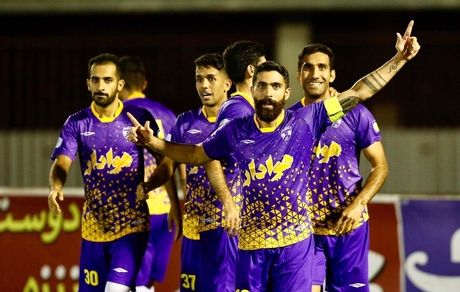 هوادار صدرنشین جدید لیگ دسته اول / ۹۰ بالاخره گل زد و برد