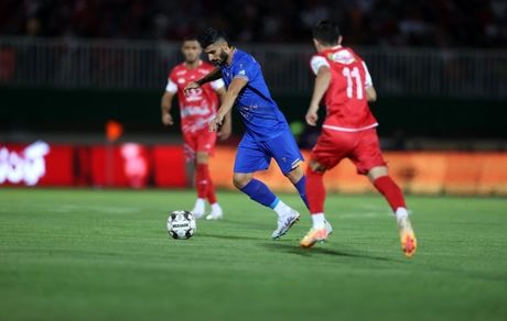 برد با پنالتی پرسپولیس در دربی کسل‌کننده ۱۰۴ / نکونام هو شد