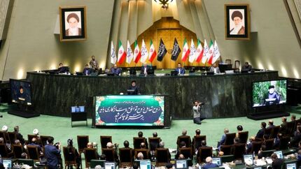 لایحه بودجه ۱۴۰۳ بر مبنای واقعیات در منابع، مصارف و برنامه‌ها تنظیم شده است