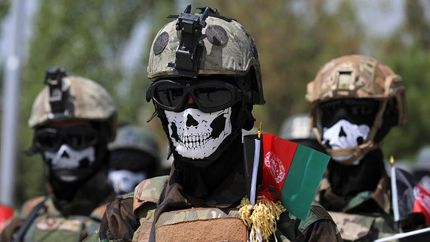 طالبان، فرودگاه قندهار را موشک باران کرد
