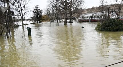 ناپدید شدن ۱۷۰ هندی در اثر آب شدن یخچال‌های طبیعی
