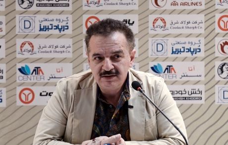 زنوزی: تراکتور چهارمین تیم پرهزینه فصل قبل لیگ برتر بود / بازیکنی با یکی از تیم‌ها قرارداد ۵ میلیون دلاری بسته است