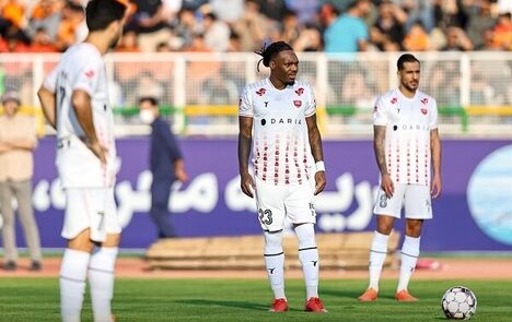 پرسپولیس صدرنشین لیگ برتر فوتبال شد