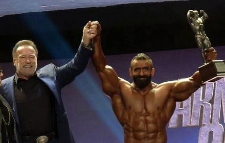 هادی چوپان قهرمان رقابت‌های آرنولد کلاسیک شد