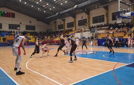 لیگ برتر بسکتبال: اولین برد ذوب آهن / شهرداری گرگان و طبیعت بردند