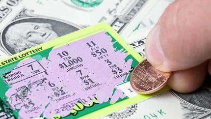 یک آمریکایی خوش‌شانس سه بار در ۴ سال برنده مسابقه بخت آزمایی شده است