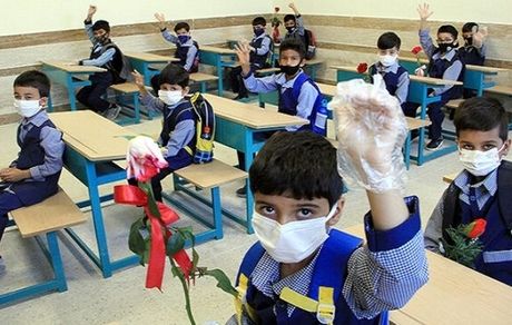 شروط وزارت بهداشت برای بازگشایی مدارس؛ پنجره‌ کلاس‌ها باز باشد و دانش‌آموزان با لباس گرم بیایند