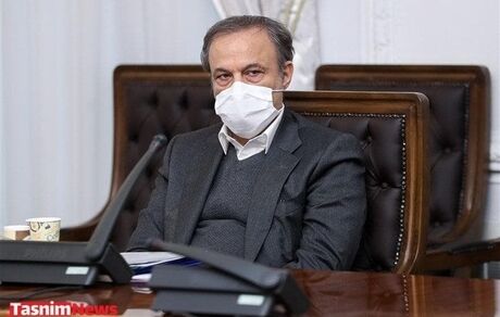 وزیر صمت: بازار خودرو از انحصار دو خودروساز کشور خارج شود