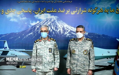 سرلشکر باقری: تهدید را کوچک نمی‌گیریم/پهپادها هر روز جایگاه بالاتر پیدا می‌کنند